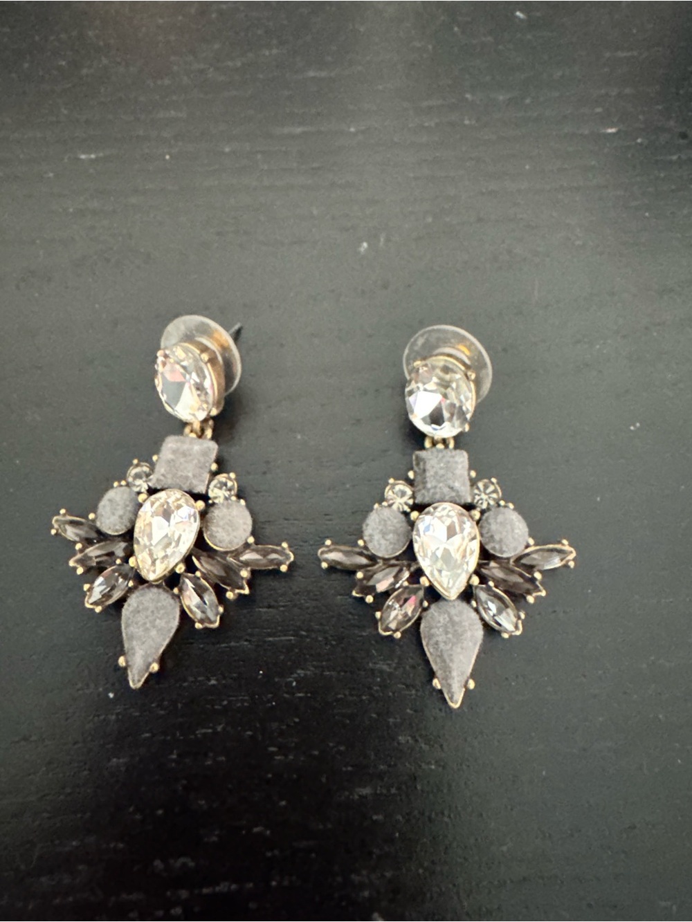 Banana Republic Gray Crystal Drop Statement Earrings - Picture 4 of 10